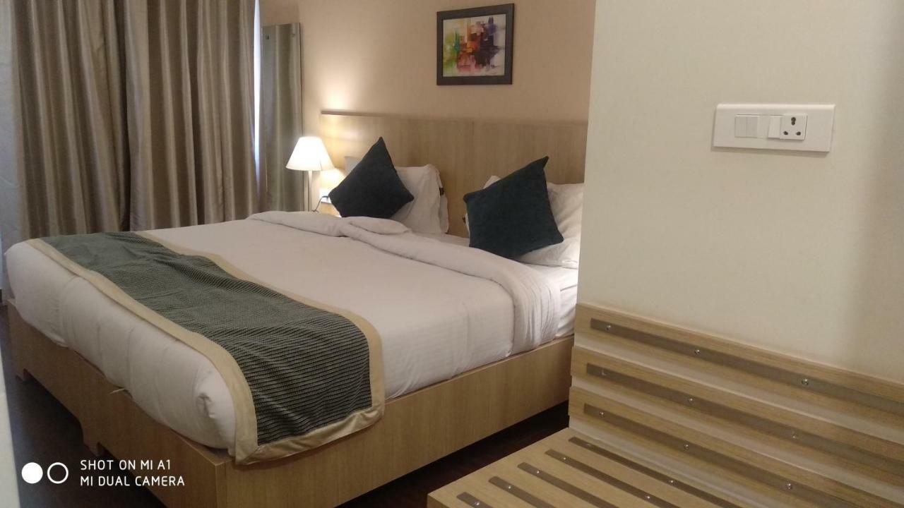Starlit Suites Німрана Екстер'єр фото